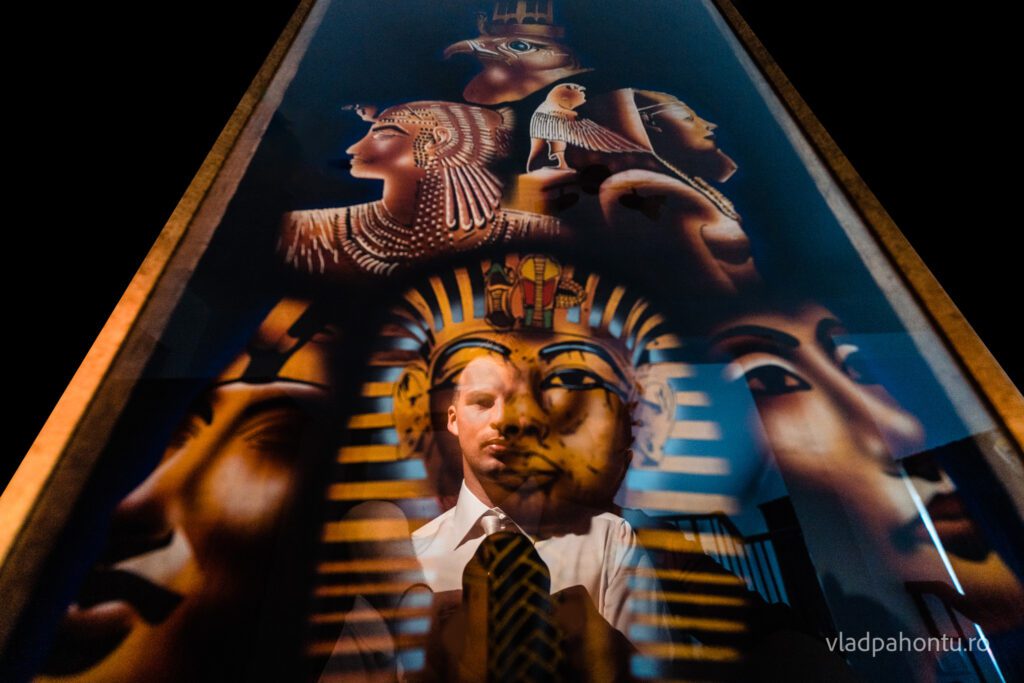 portret mire in reflexie tablou fotografiat de vlad pahontu la nunta pitesti