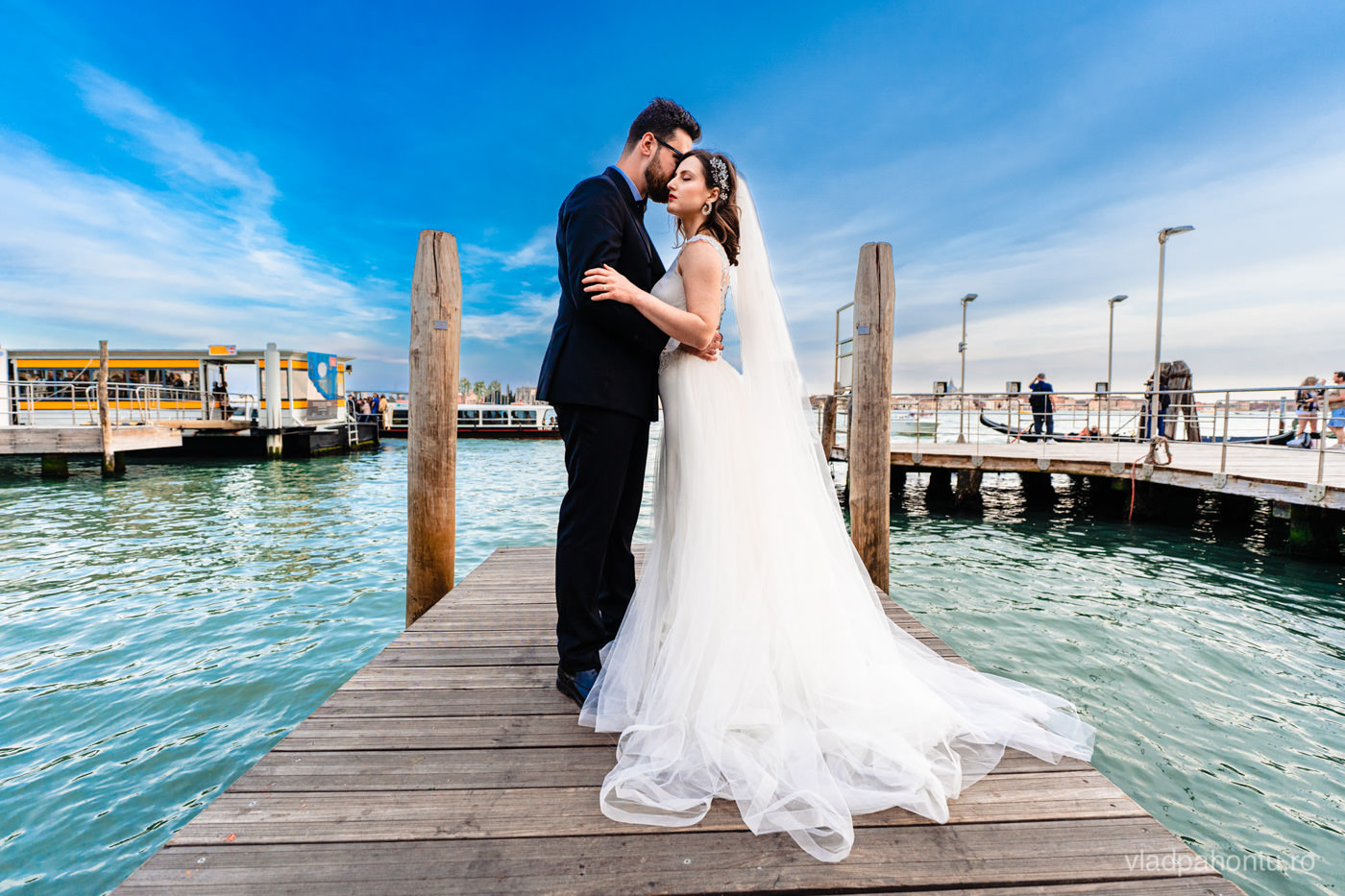 Image gallery image