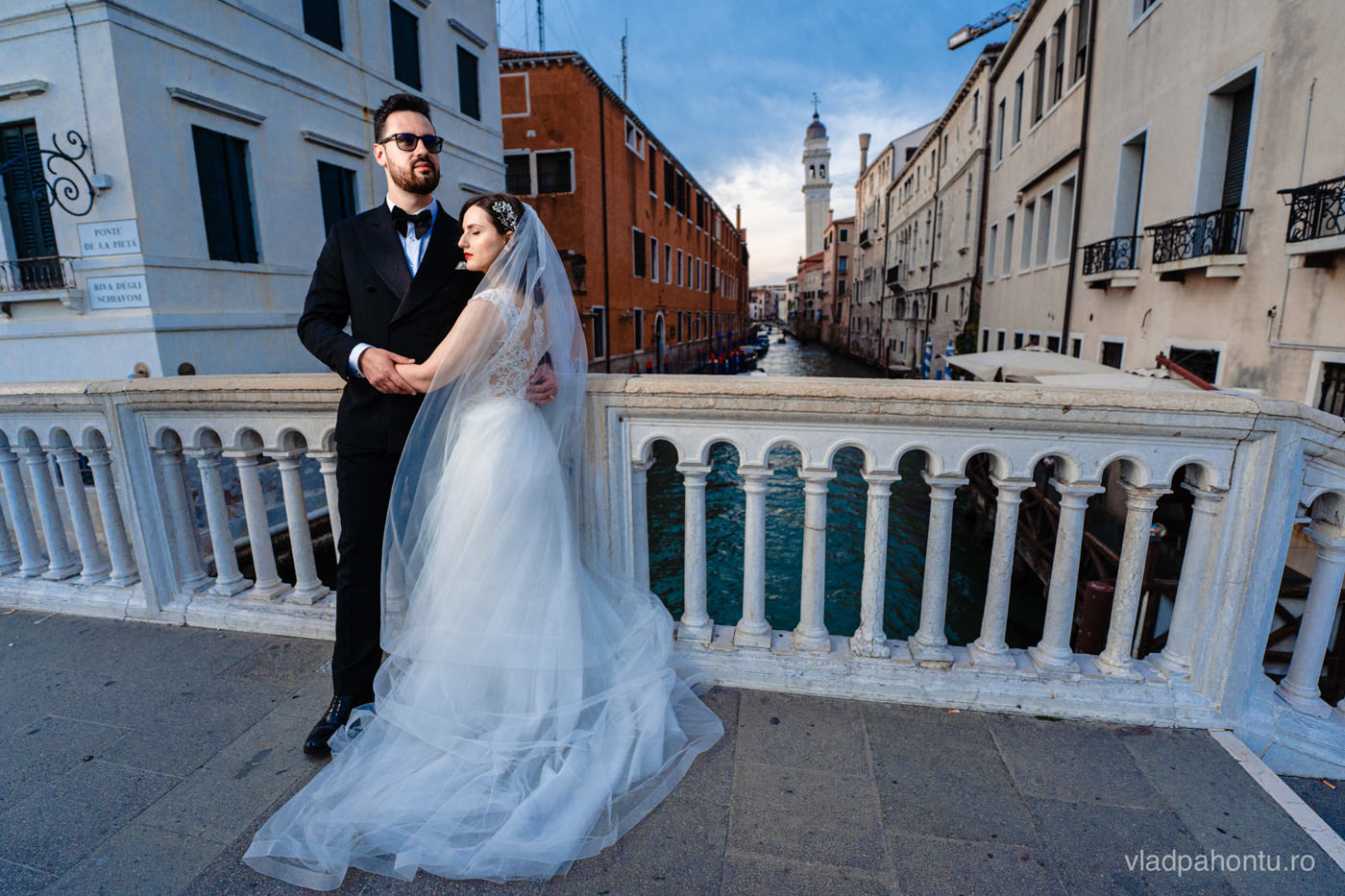Image gallery image