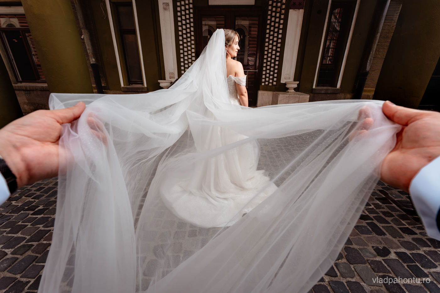 Image gallery image